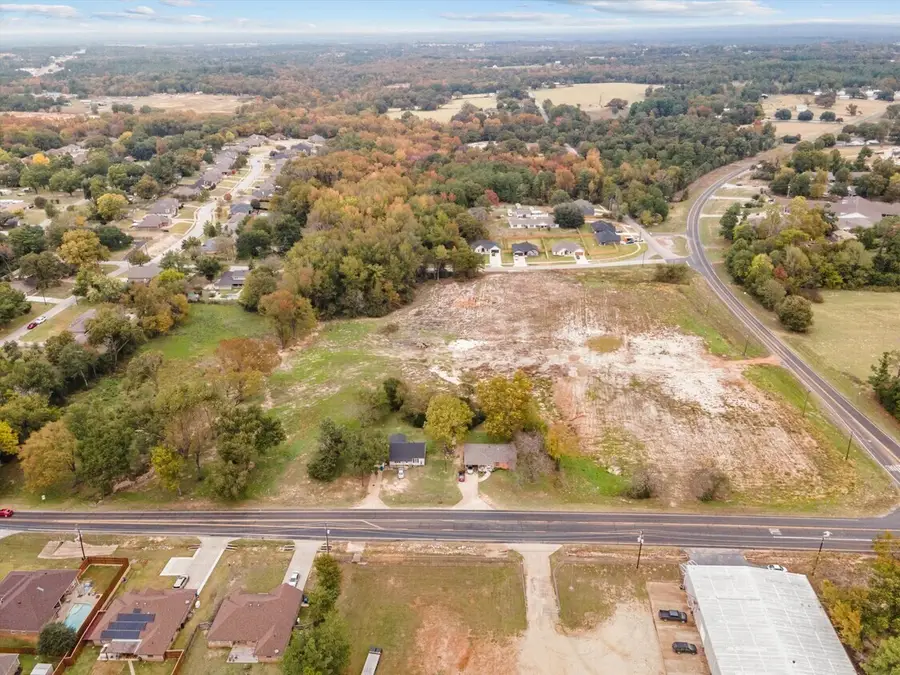 802 & 804 & 0 E Hubbard, Lindale, TX 75771 - #2