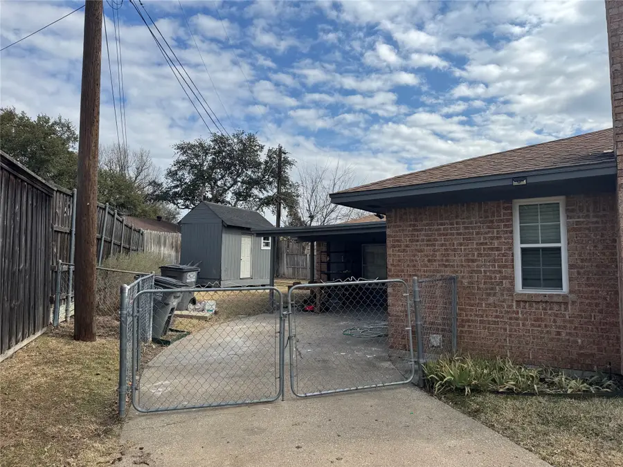 203 Allenwood Drive, Allen, TX 75002 - #2