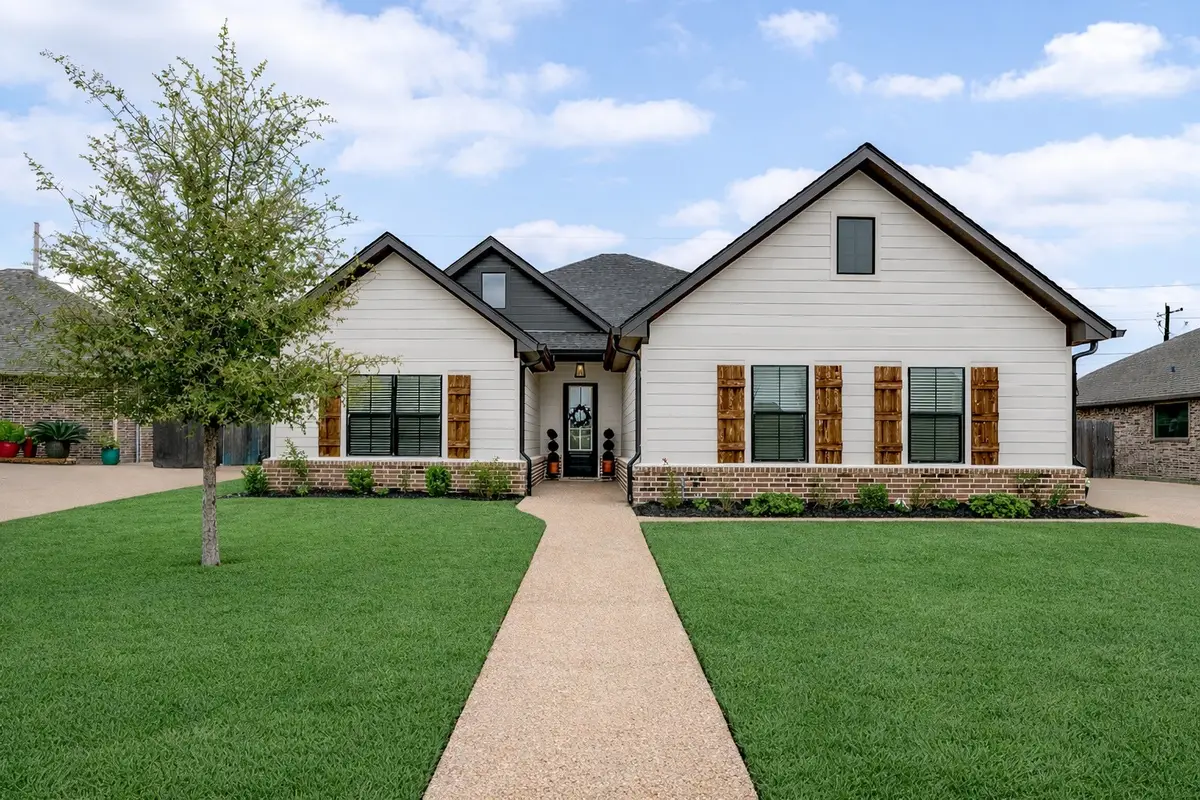 808 Gallant Fox Road, Hewitt, TX 76643 - #1