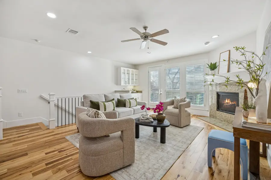 2606 Shelby Avenue #304, Dallas, TX 75219 - #3