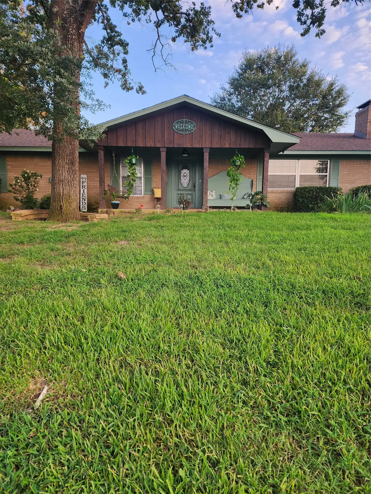 201 Colonial Circle, Athens, TX 75751 - #1