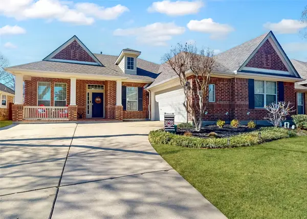 6869 Shoreview Drive, Grand Prairie, TX 75054