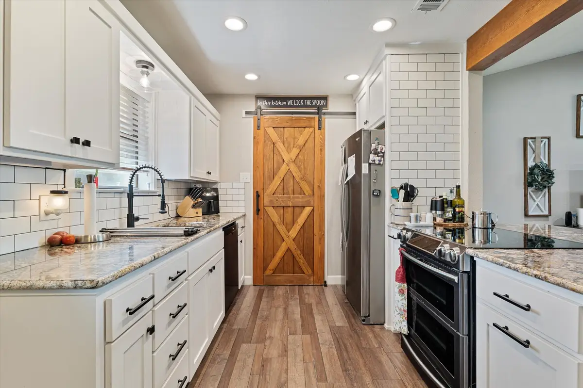 133 S Meadowbrook Drive, Pottsboro, TX 75076 - #1