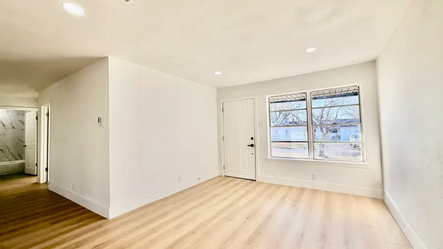 3425 Sidney Drive, Mesquite, TX 75150 - Image #3