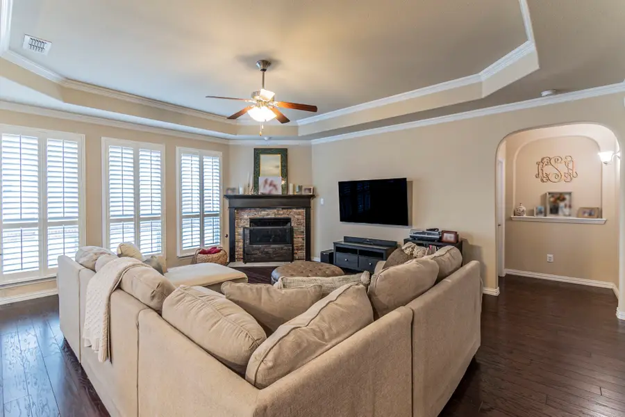 2935 Salina Drive, Grand Prairie, TX 75054 - #2