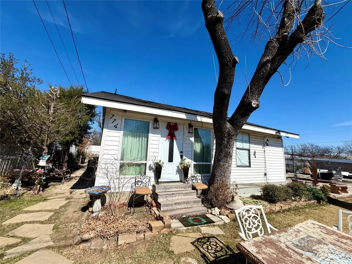 114 Motley Street, Grand Prairie, TX 75051 - #1