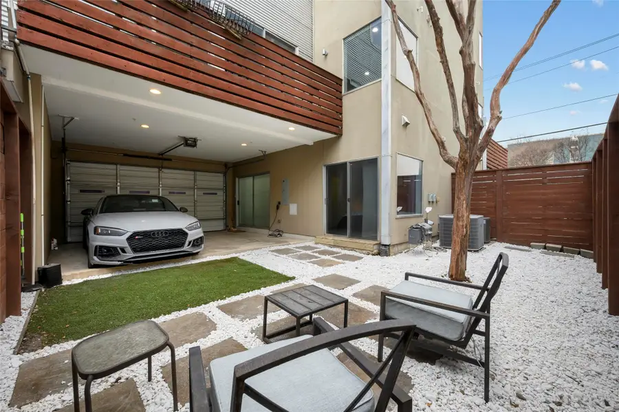 5205 Capitol Avenue #9, Dallas, TX 75206 - #2