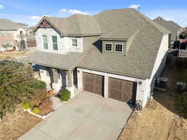 3701 Fossil Tree Lane, Fort Worth, TX 76244