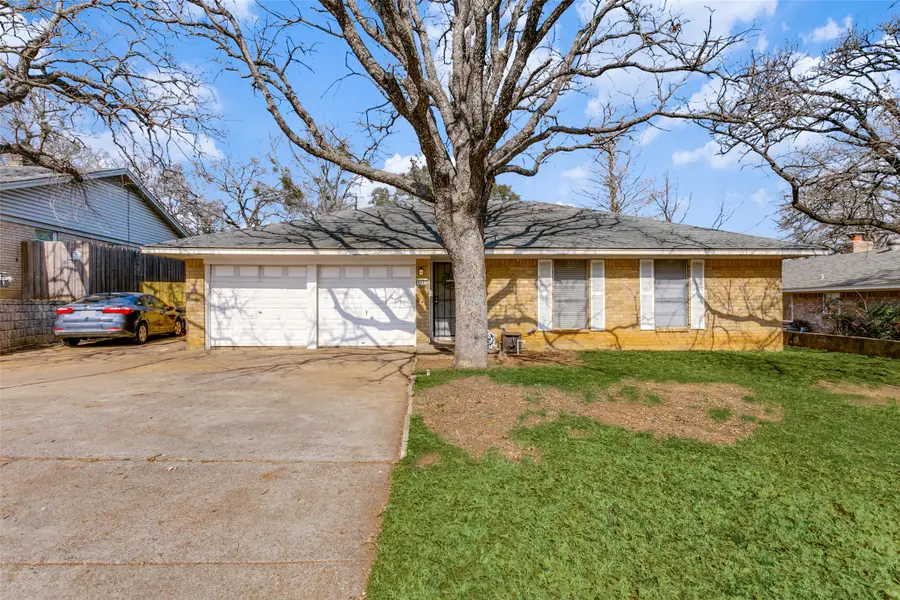 1904 Windlea Drive, Euless, TX 76040 - #2