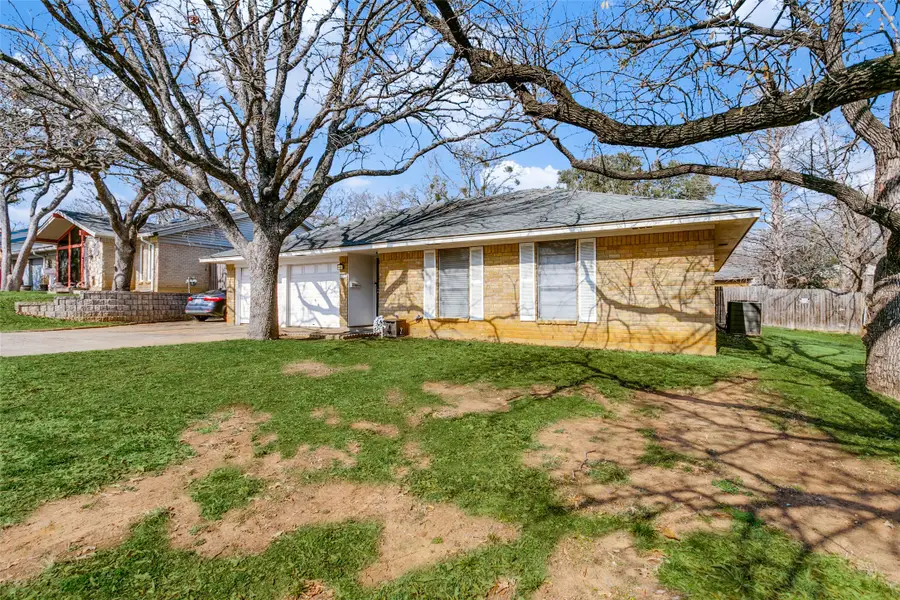 1904 Windlea Drive, Euless, TX 76040 - #3