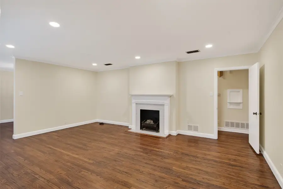 4015 Richmond Avenue, Shreveport, LA 71106 - #3