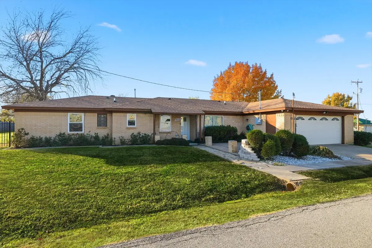412 N Dallas Street, Pilot Point, TX 76258 - #1