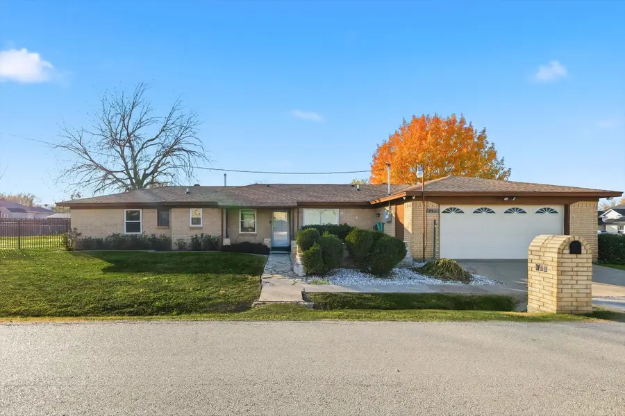 412 N Dallas Street, Pilot Point, TX 76258 - #2