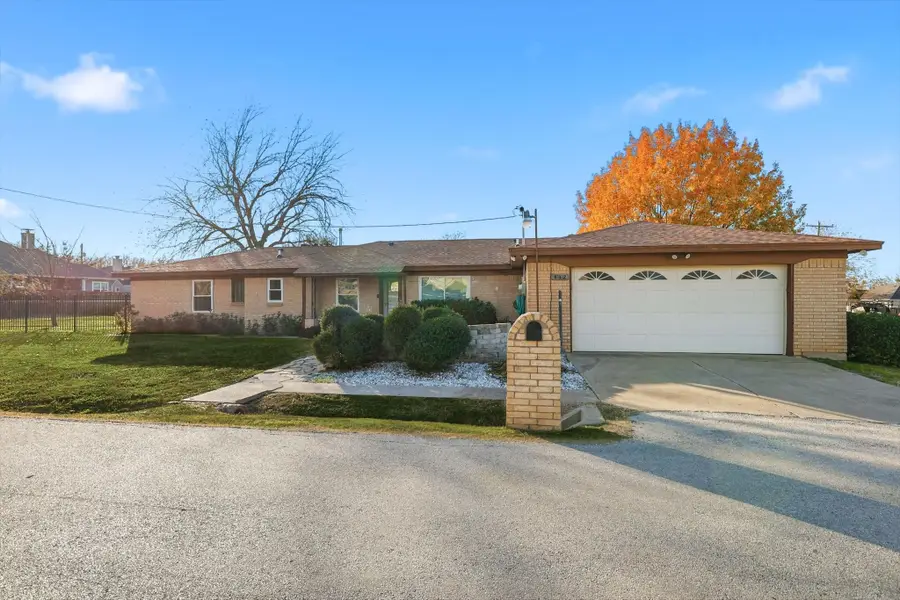 412 N Dallas Street, Pilot Point, TX 76258 - #3