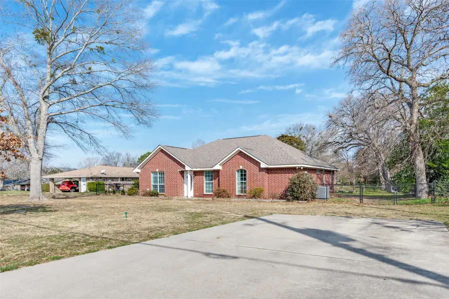 1511 Proctor Avenue, Mount Pleasant, TX 75455 - #2