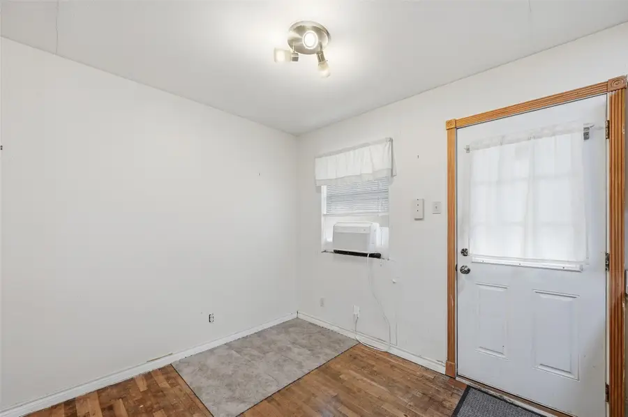 2807 Andrea Lane, Dallas, TX 75228 - Image #3