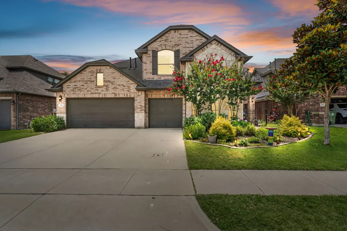 242 Livingston Drive, Hickory Creek, TX 75065 - #1