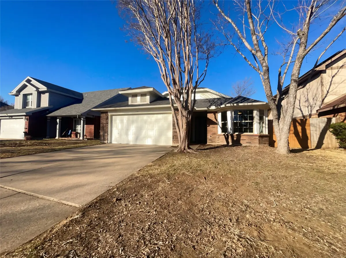 2108 Woodland Oaks Drive, Arlington, TX 76013 - #1