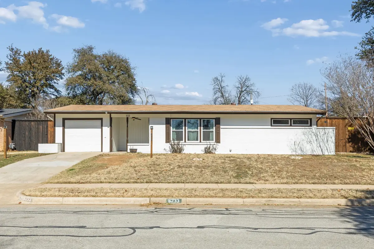 6233 Windermere Place, Fort Worth, TX 76112 - #1