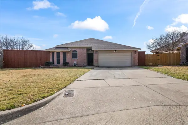 8625 Cotton Creek Lane, Fort Worth, TX 76123