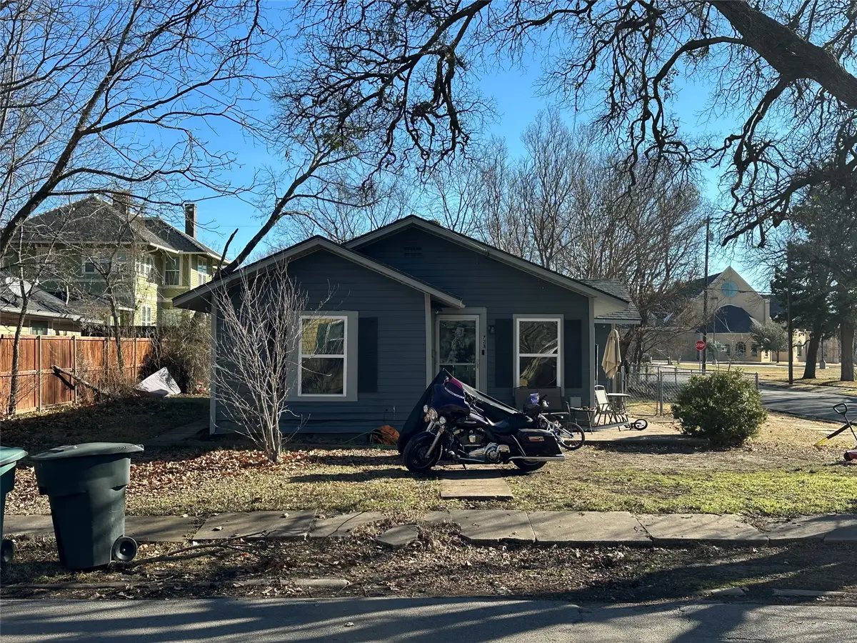 723 S Elm Street, Sherman, TX 75090 - #1