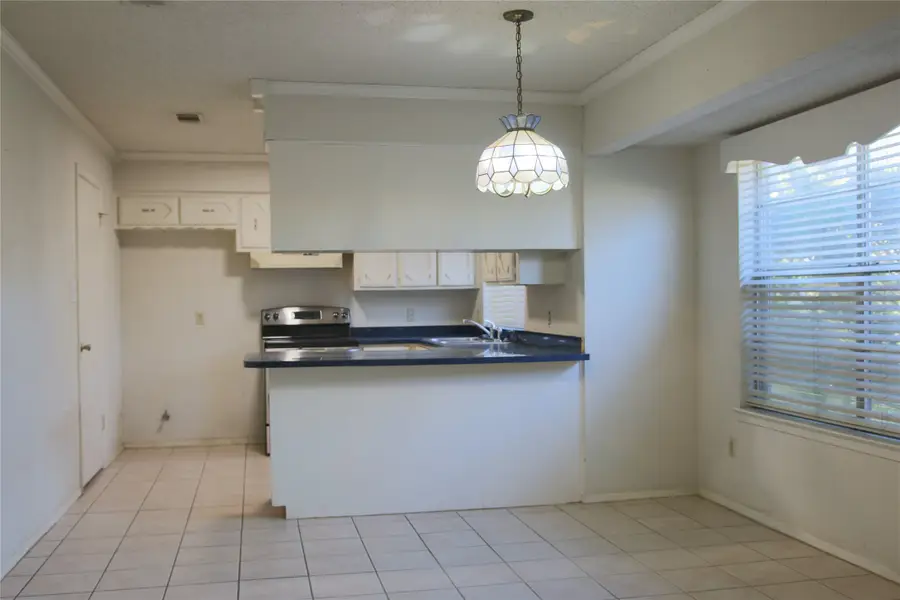 902 Rockwall Drive, Euless, TX 76039 - #3