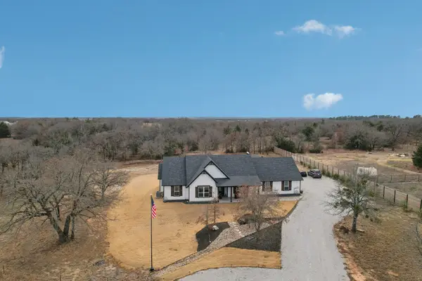 165 Rolling Bend Road, Alvord, TX 76225