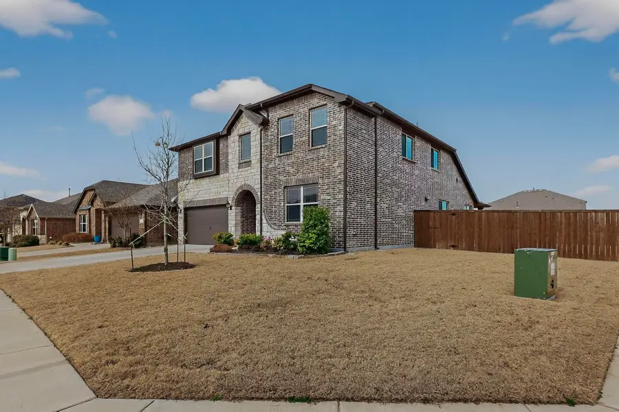 1261 Pleasant Knoll Trail, Aubrey, TX 76227 - #2