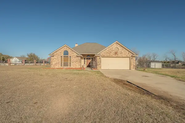 125 Lexington Circle, Haslet, TX 76052