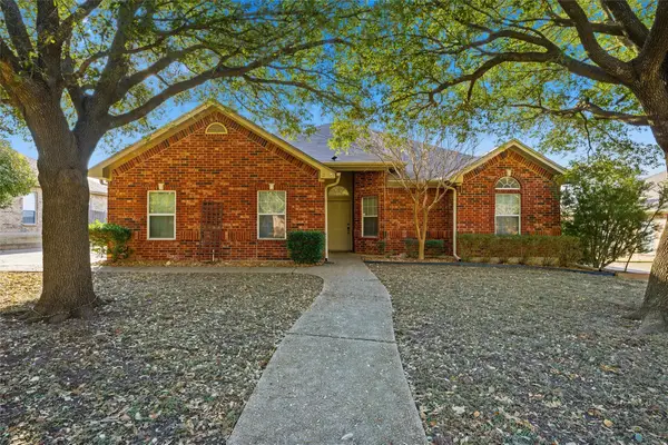 217 Keswick Drive, Hewitt, TX 76643