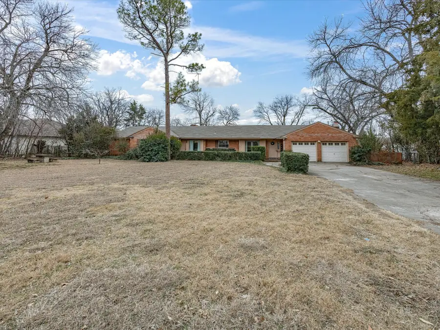 5 Chelsea Drive, Edgecliff Village, TX 76134 - #2