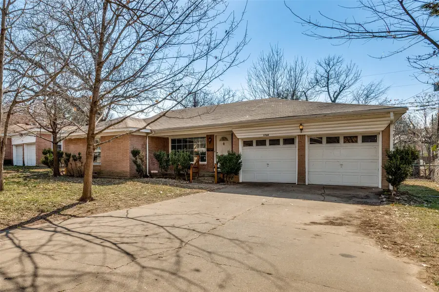 1706 Henderson Court, Irving, TX 75061 - #2