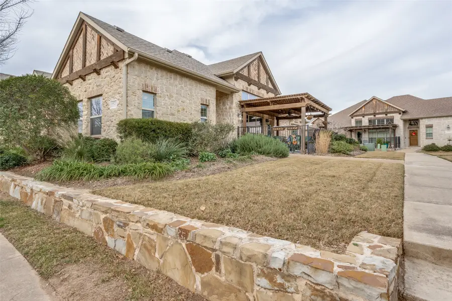 1023 Birds Fort Trail, Arlington, TX 76005 - #2