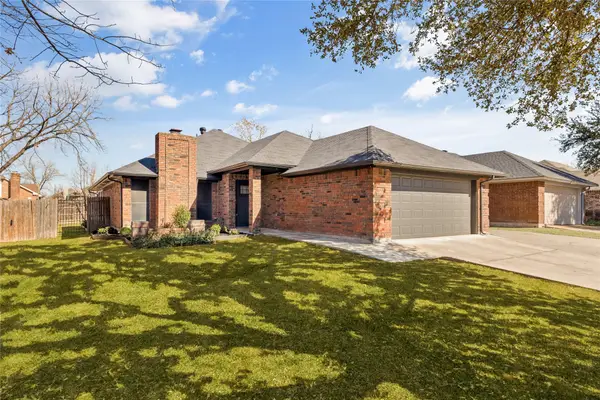 7417 Sean Drive, North Richland Hills, TX 76182