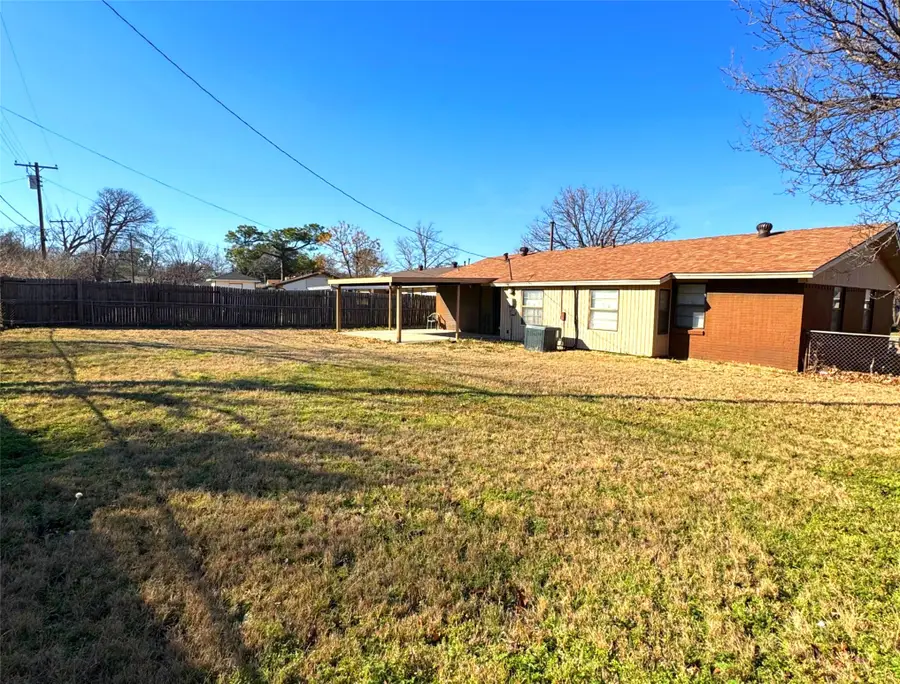 2520 Lasalle Drive, Irving, TX 75062 - #2