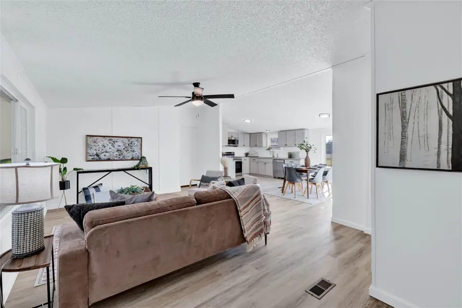 8124 Country Manor Lane, Alvarado, TX 76009 - #3