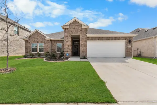 797 Vineyard Way, Forney, TX 75126