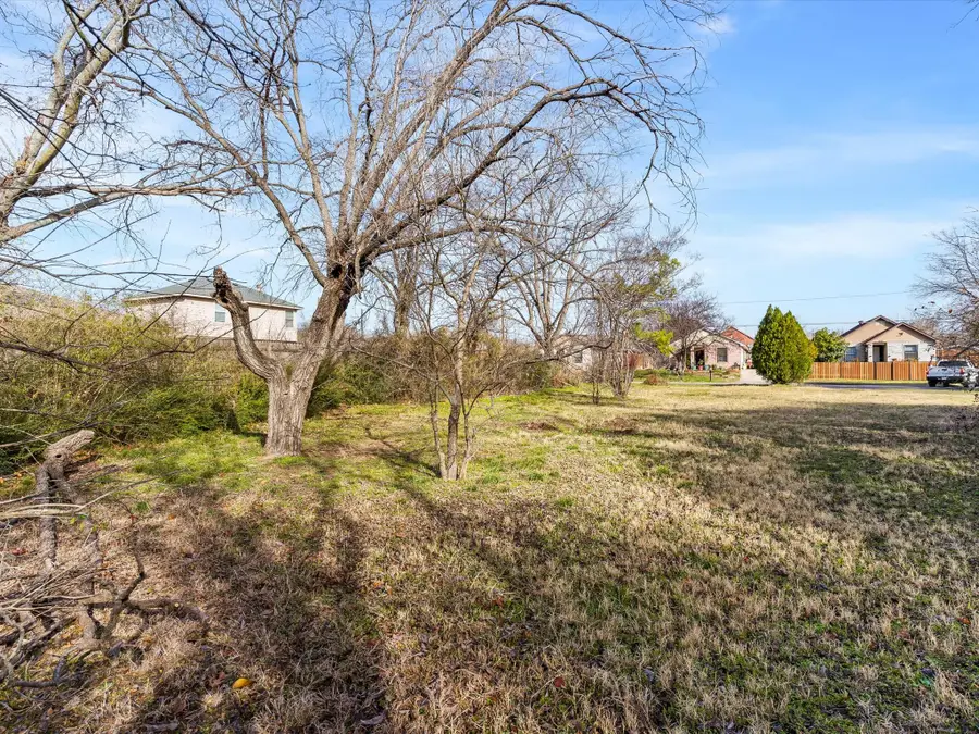 5204 Anderson Street, Fort Worth, TX 76105 - #3