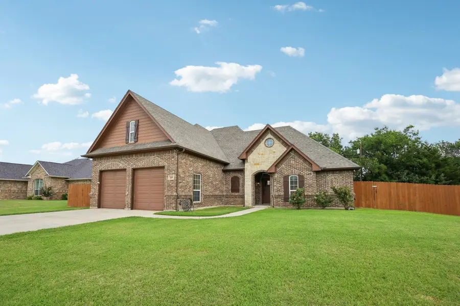 405 Edgewood Terrace, Boyd, TX 76023 - #2