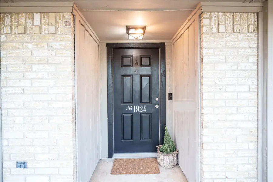 1924 Sierra Drive, Lewisville, TX 75077 - #2