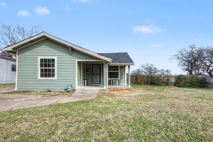 4225 Avenue M, Fort Worth, TX 76105 - #3