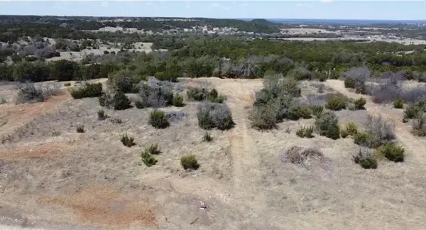 1284 Hidden Mountain Dr, Glen Rose, TX 76690