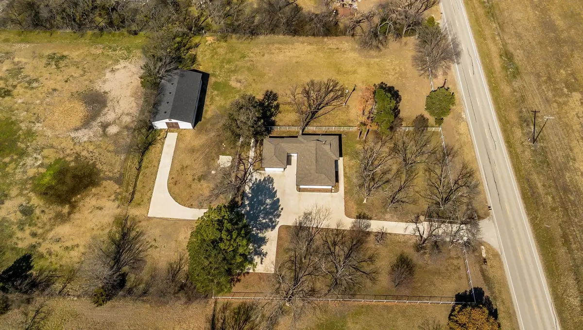 3109 Fm 1183, Ennis, TX 75119 - #1