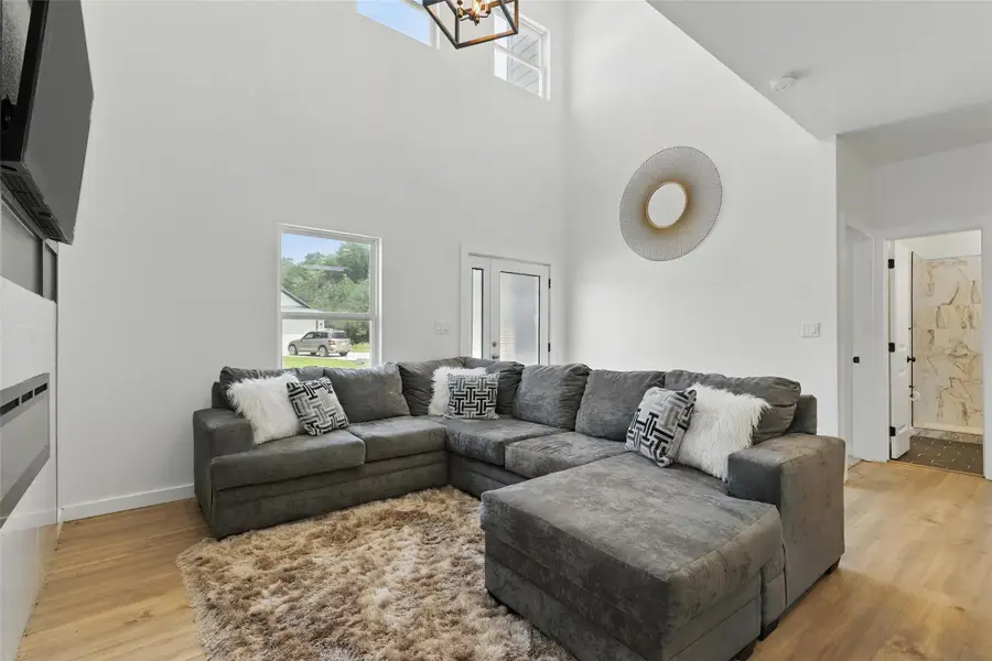 5114 Stoneridge Drive, Granbury, TX 76048 - #3