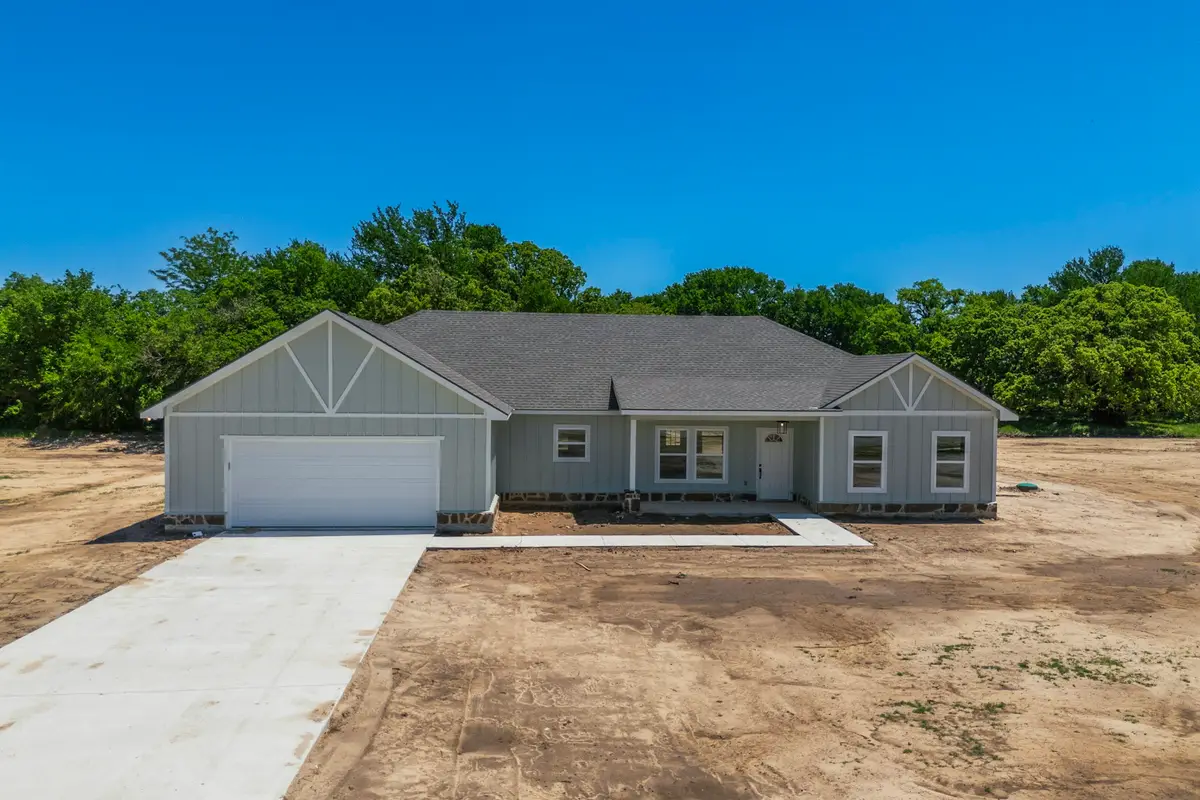 319 Smyrna Meadows Lane, Sunset, TX 76270 - #1