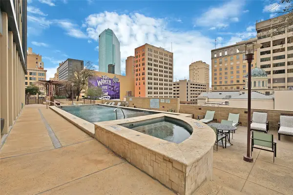 500 Throckmorton Street #1701, Fort Worth, TX 76102