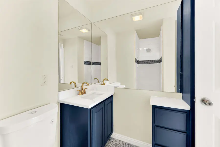 2033 Durham Street, Irving, TX 75062 - #3