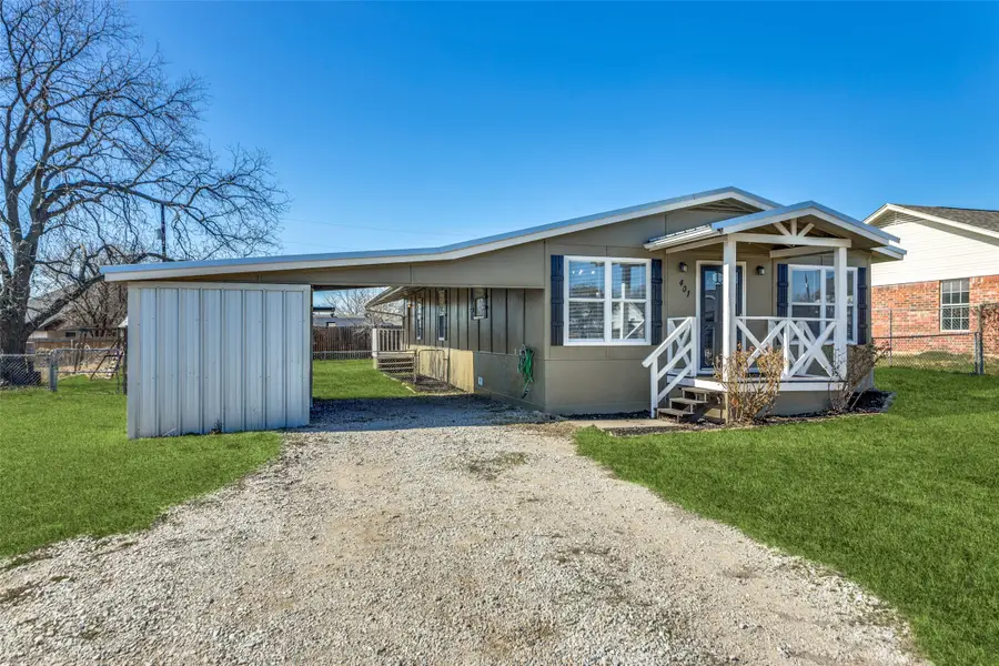 401 Ashwood Street, Azle, TX 76020 - #2