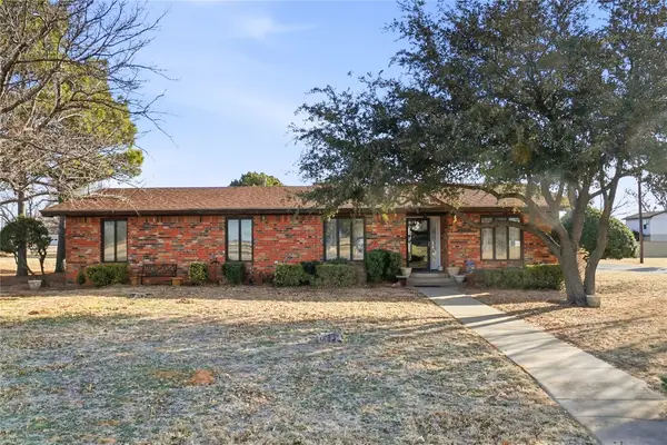 2823 Ridge Top Lane, Vernon, TX 76384
