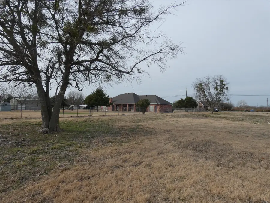 632 E Reindeer Road, Lancaster, TX 75146 - #2